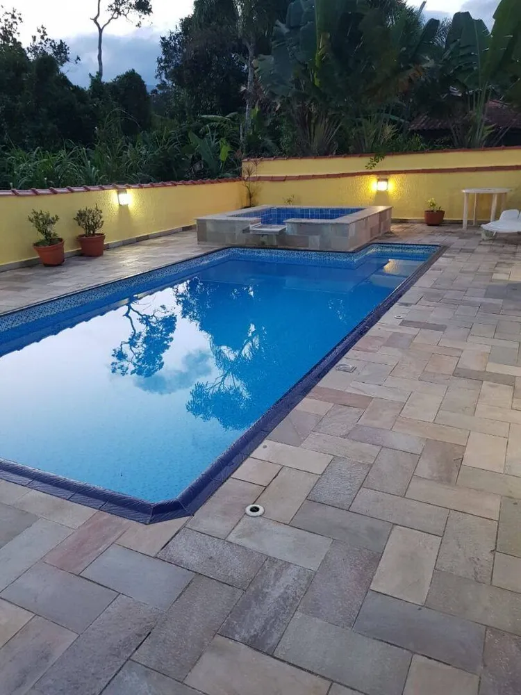 Casa, 3 quartos, 258 m² - Foto 1