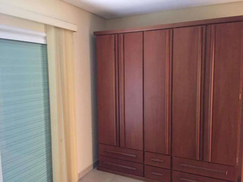 Sobrado, 4 quartos, 298 m² - Foto 1