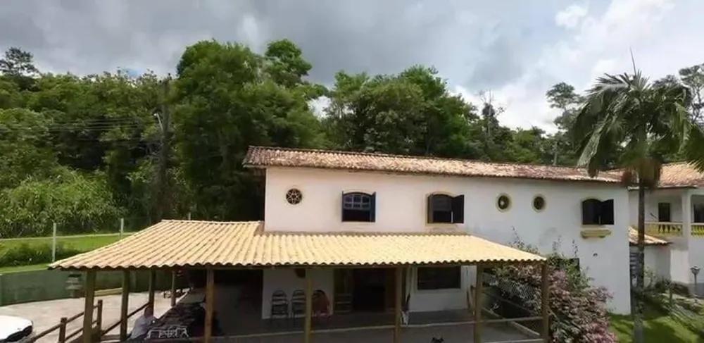 Chácara, 3 quartos, 2500 m² - Foto 1