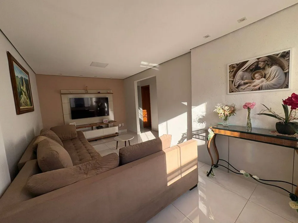 Casa, 3 quartos, 151 m² - Foto 3