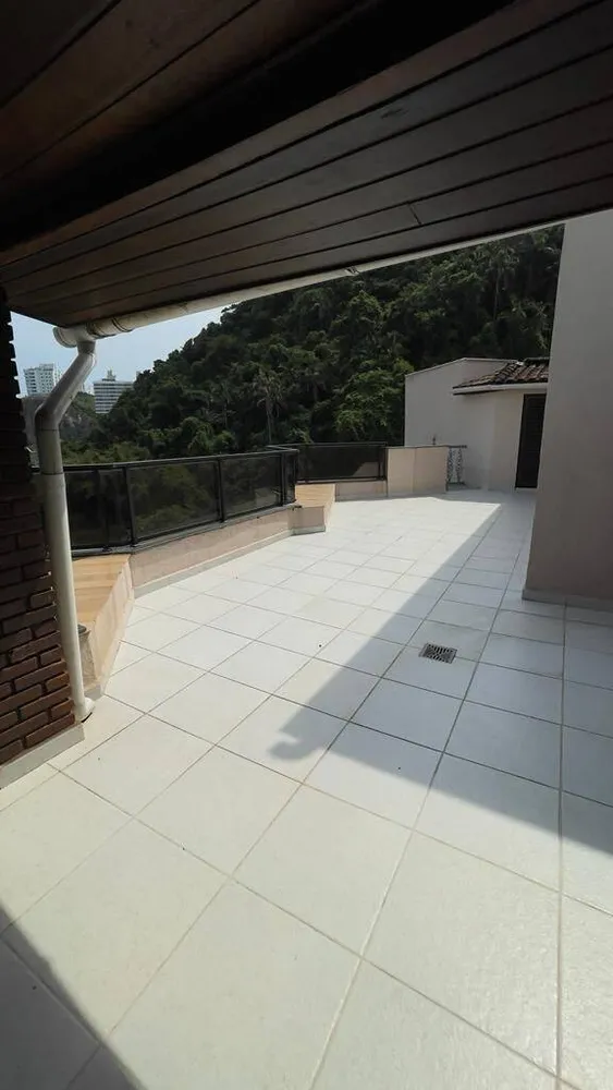 Cobertura, 3 quartos, 214 m² - Foto 9