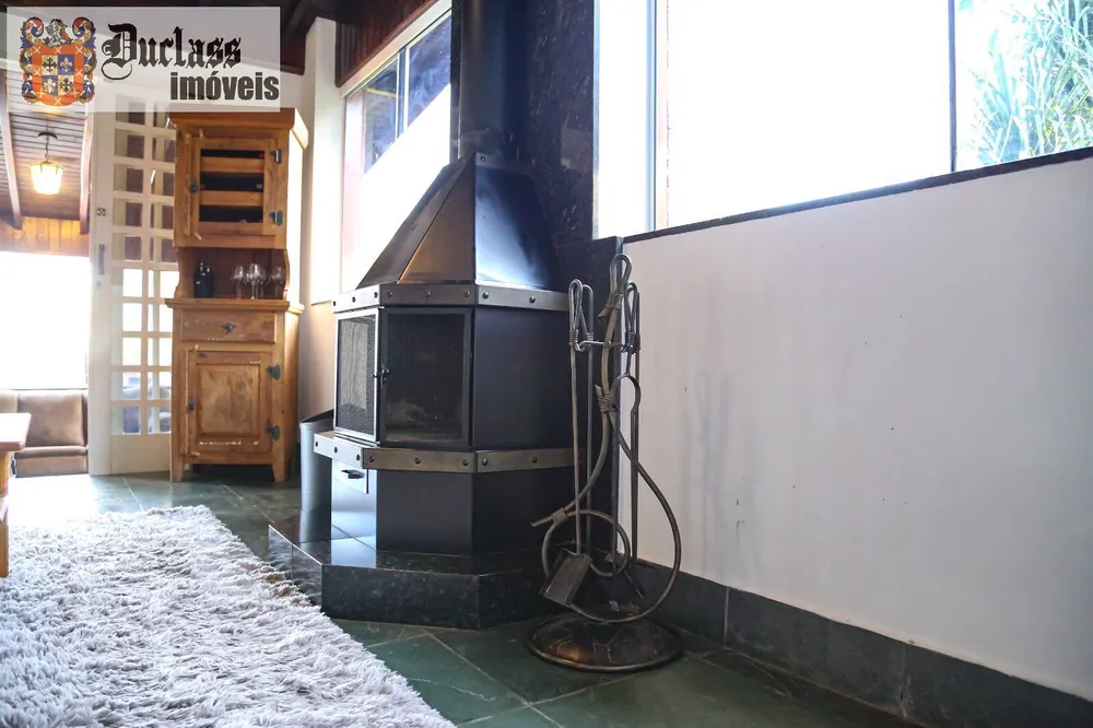 Chácara, 3 quartos, 1090 m² - Foto 2