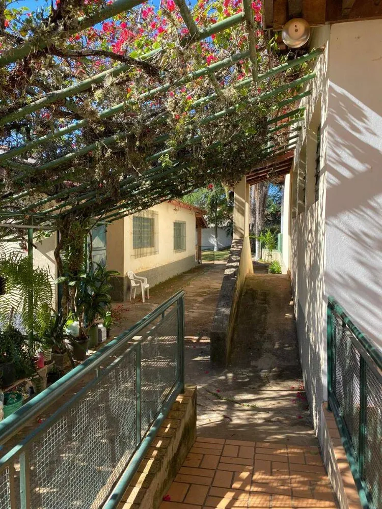 Chácara, 3 quartos, 1552 m² - Foto 9