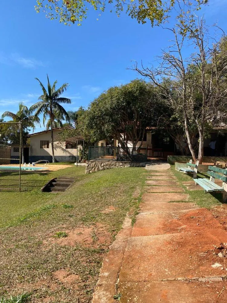 Chácara, 3 quartos, 1552 m² - Foto 2