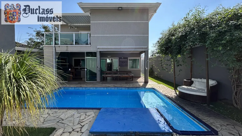 Sobrado, 4 quartos, 268 m² - Foto 1