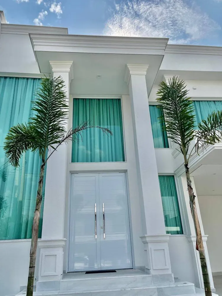 Sobrado, 3 quartos, 242 m² - Foto 1