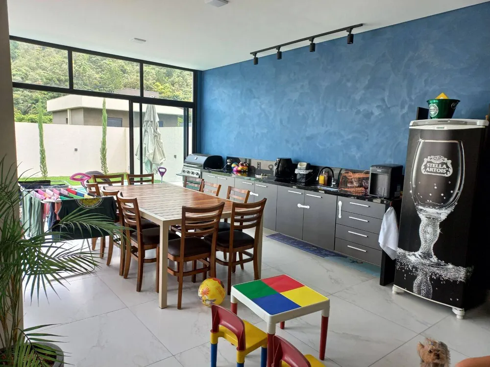 Casa, 3 quartos, 234 m² - Foto 3