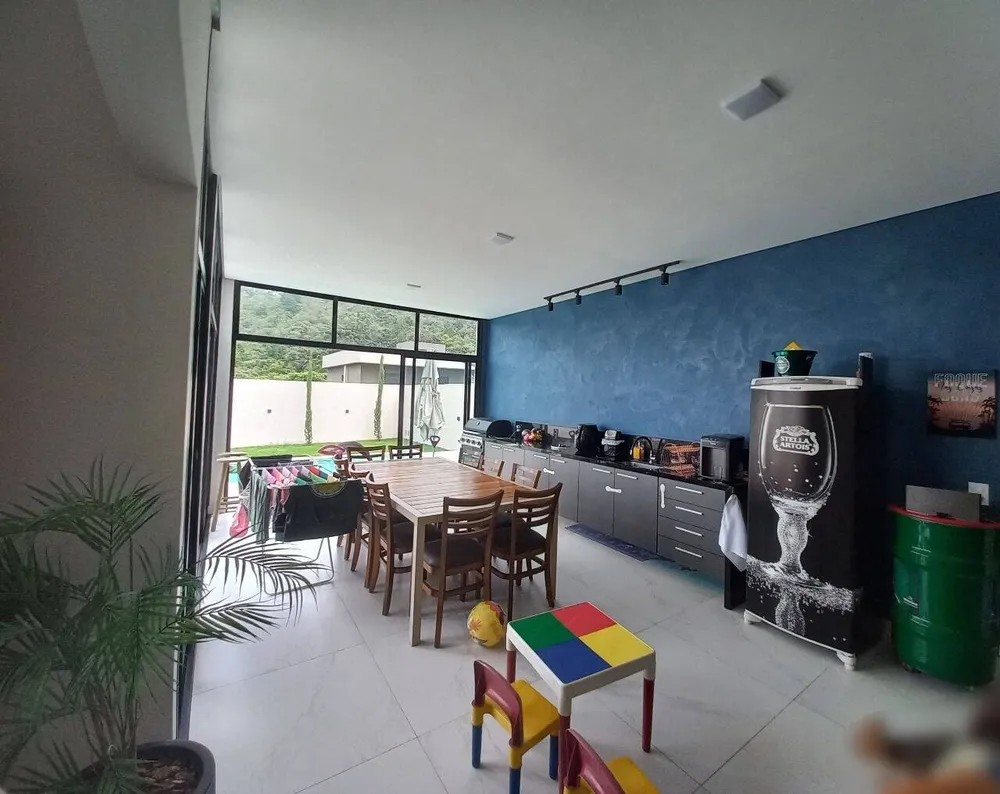 Casa, 3 quartos, 234 m² - Foto 4