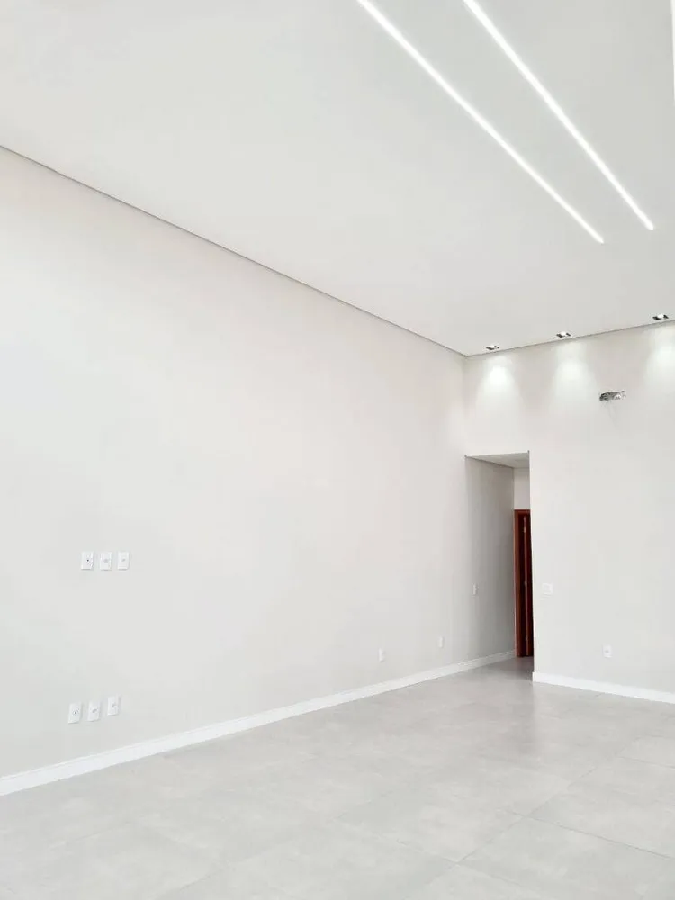 Casa, 3 quartos, 220 m² - Foto 2