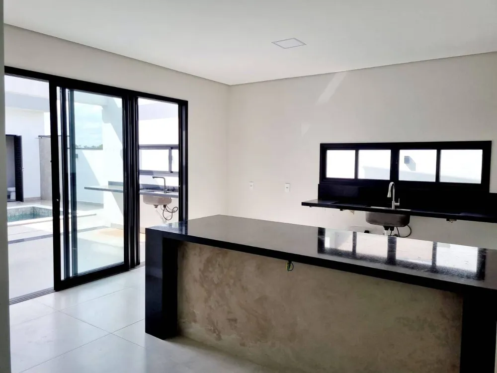 Casa, 3 quartos, 220 m² - Foto 3