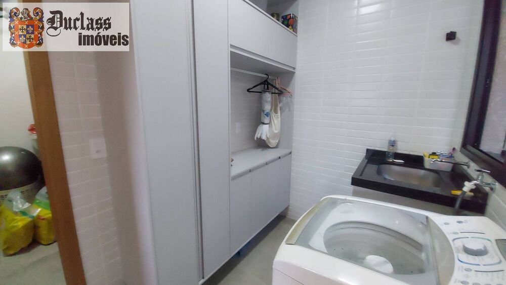 Sobrado à venda com 4 quartos, 341m² - Foto 2