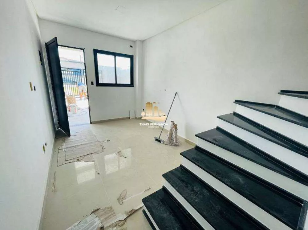 Sobrado à venda com 2 quartos, 61m² - Foto 1