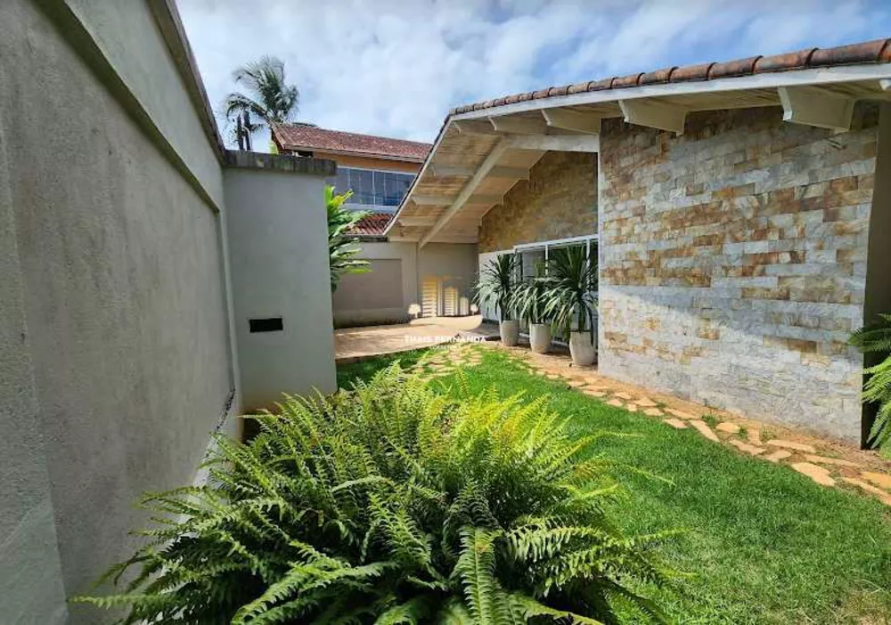 Casa à venda com 3 quartos, 177m² - Foto 2