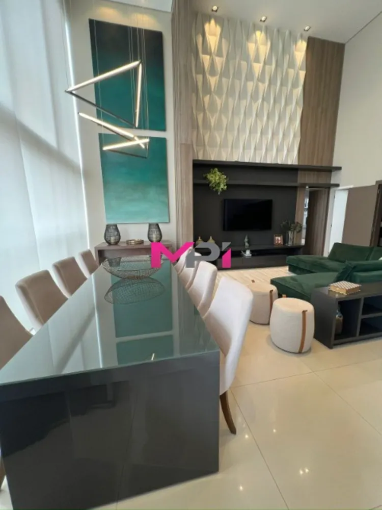 Apartamento, 3 quartos, 189 m² - Foto 2