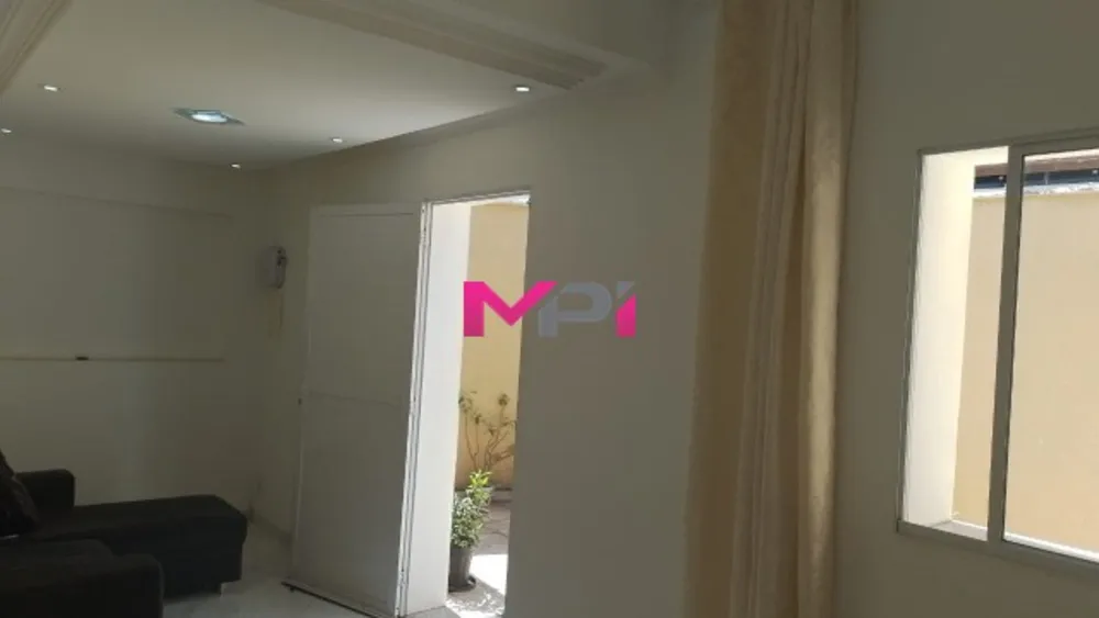 Casa, 3 quartos, 172 m² - Foto 1