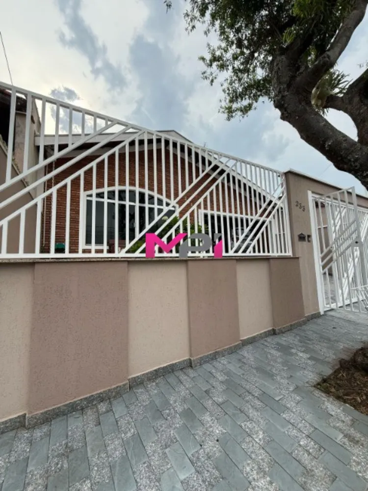 Casa, 3 quartos, 168 m² - Foto 1