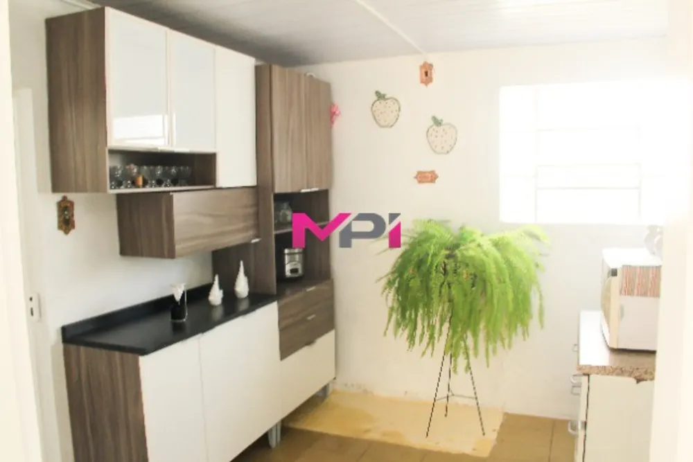 Casa, 5 quartos, 194 m² - Foto 1