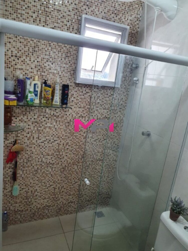 Sobrado à venda com 2 quartos, 215m² - Foto 9