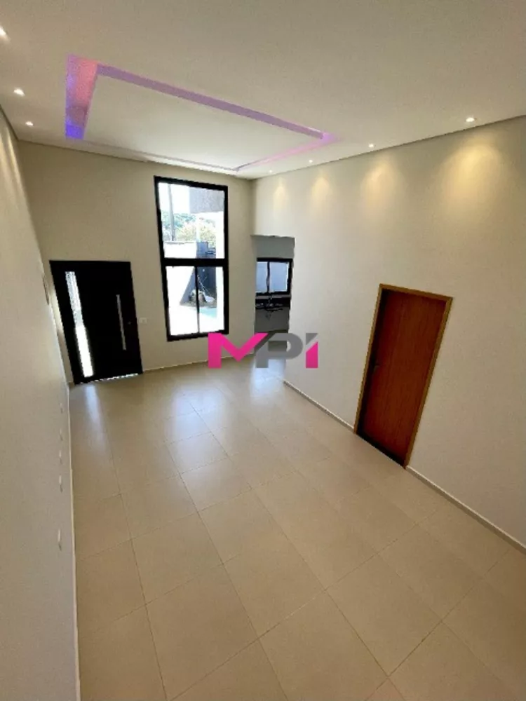 Casa à venda com 3 quartos, 160m² - Foto 2