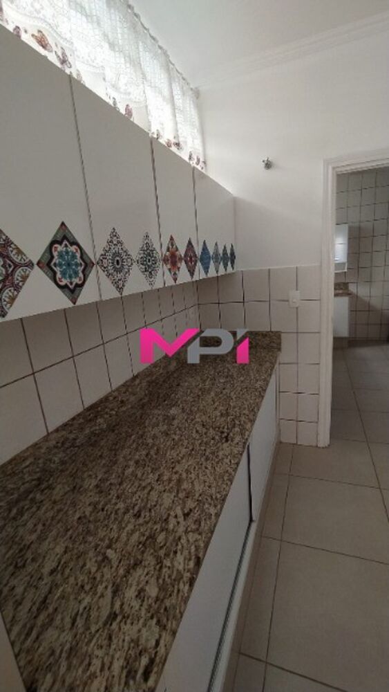 Casa à venda com 4 quartos, 250m² - Foto 12
