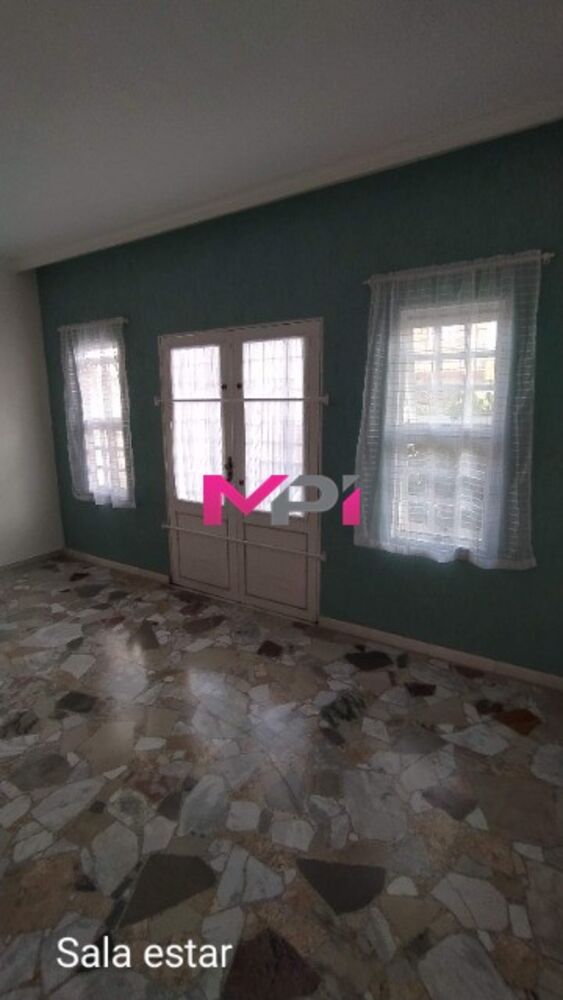 Casa à venda com 4 quartos, 250m² - Foto 9