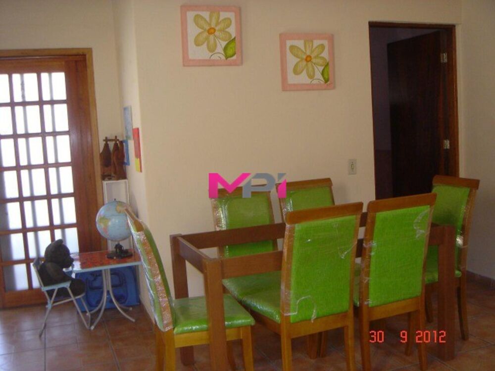 Sobrado à venda com 3 quartos, 207m² - Foto 2