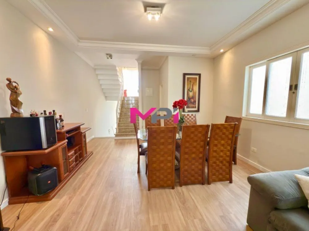 Sobrado, 3 quartos, 205 m² - Foto 1