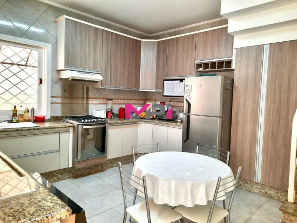 Sobrado, 3 quartos, 205 m² - Foto 3