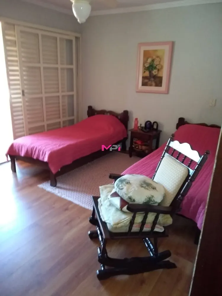 Casa, 5 quartos, 230 m² - Foto 10