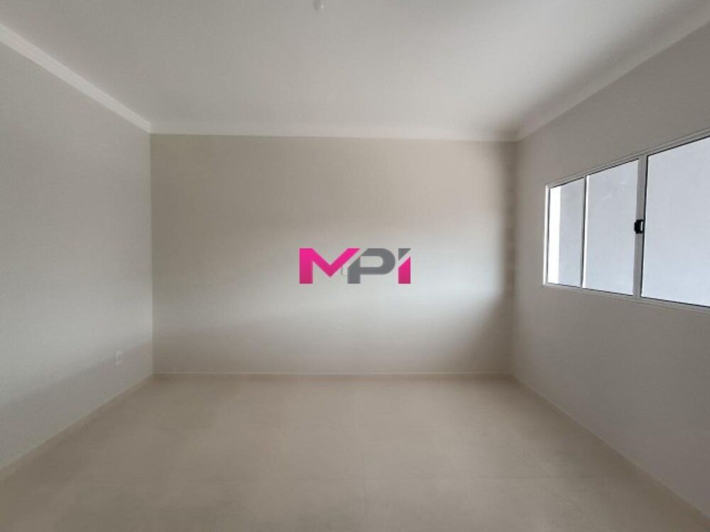 Casa à venda com 2 quartos, 111m² - Foto 4
