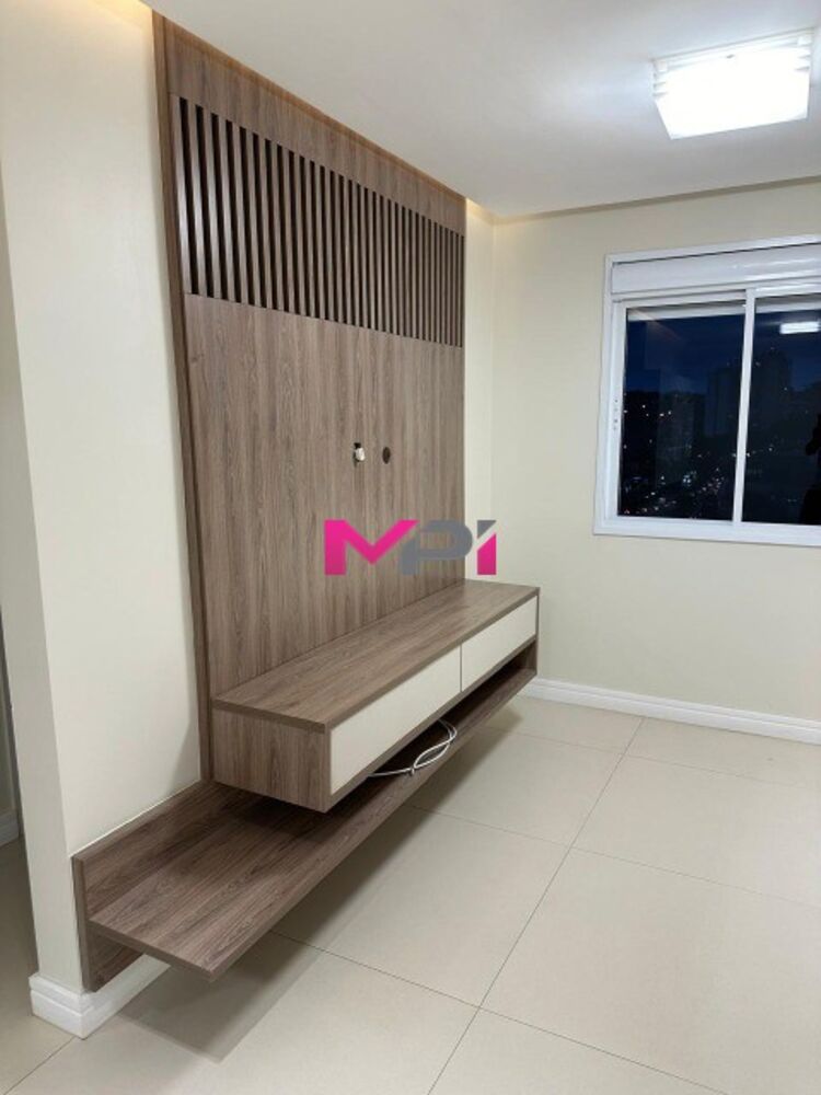 Apartamento para alugar com 2 quartos, 83m² - Foto 3