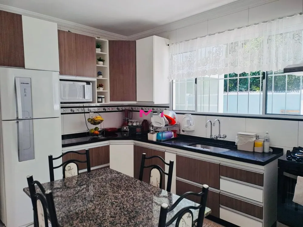 Casa, 3 quartos, 170 m² - Foto 2