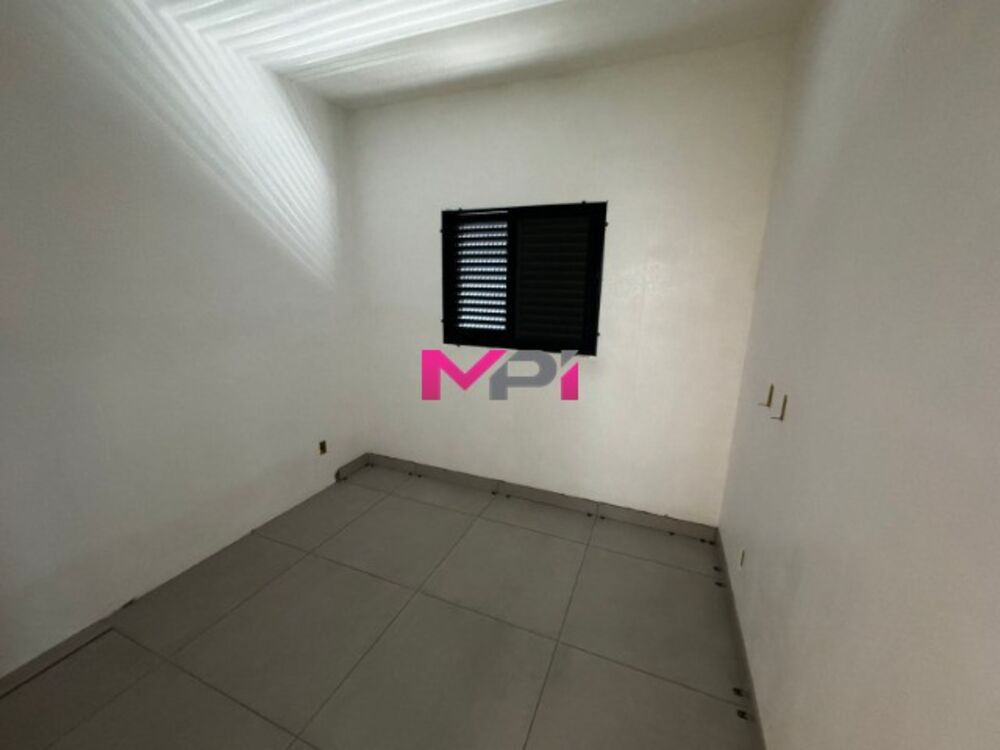 Casa à venda com 2 quartos, 92m² - Foto 10