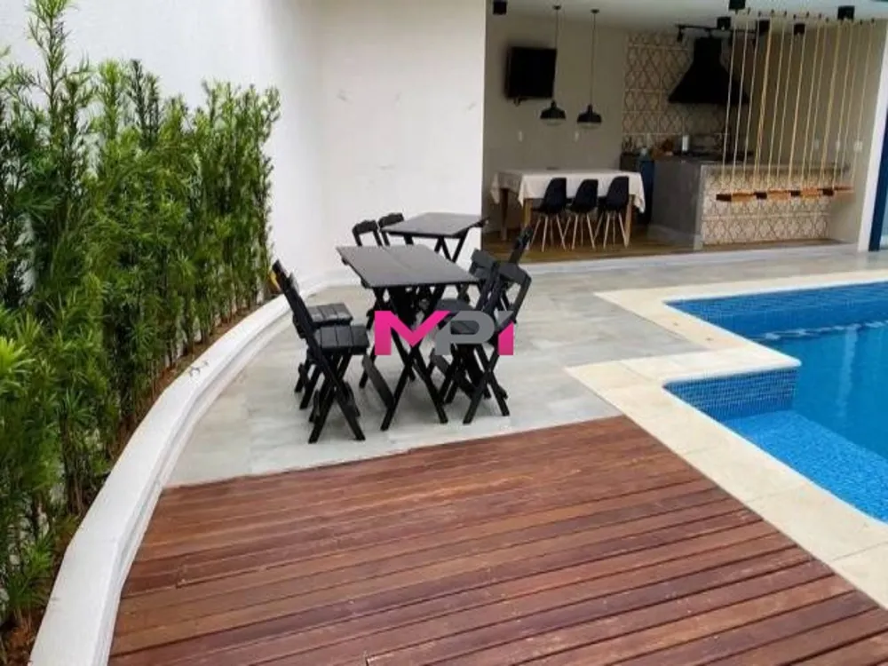 Casa, 3 quartos, 225 m² - Foto 1