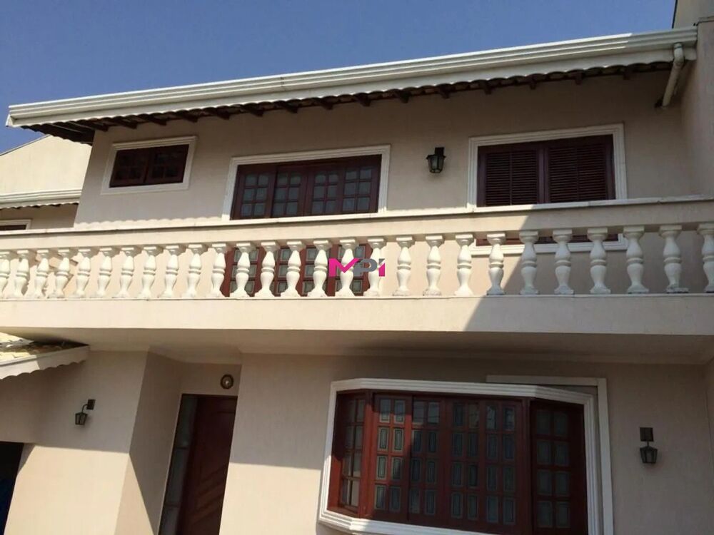 Sobrado, 3 quartos, 182 m² - Foto 1