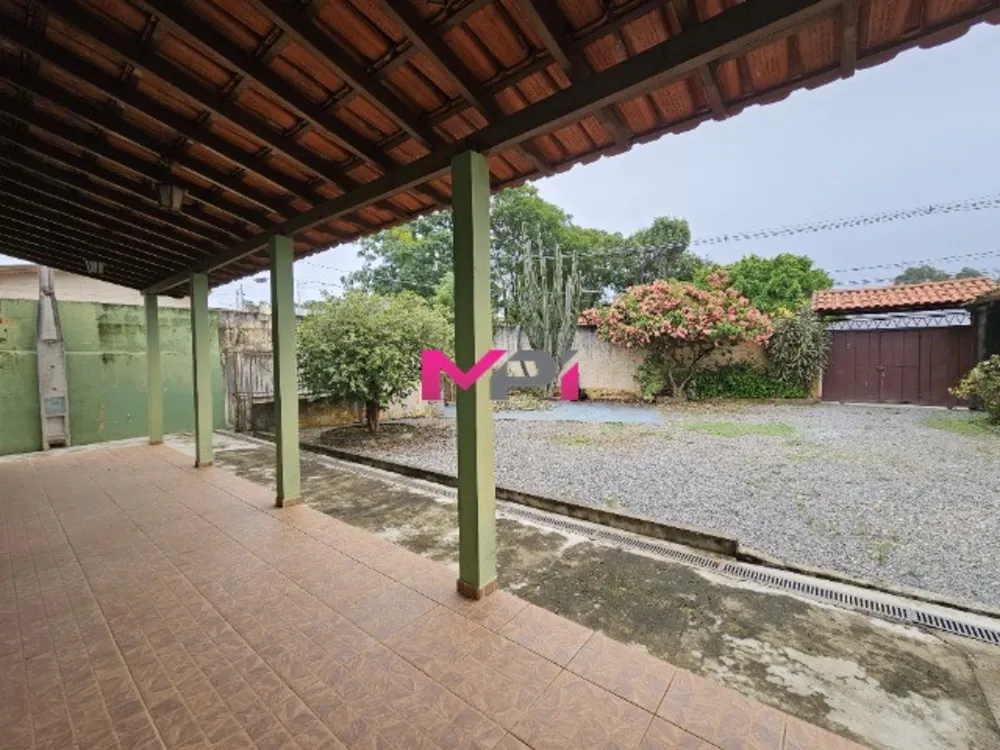 Casa, 5 quartos, 297 m² - Foto 1