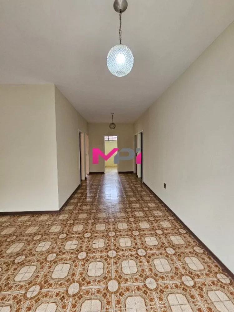 Casa, 5 quartos, 297 m² - Foto 1