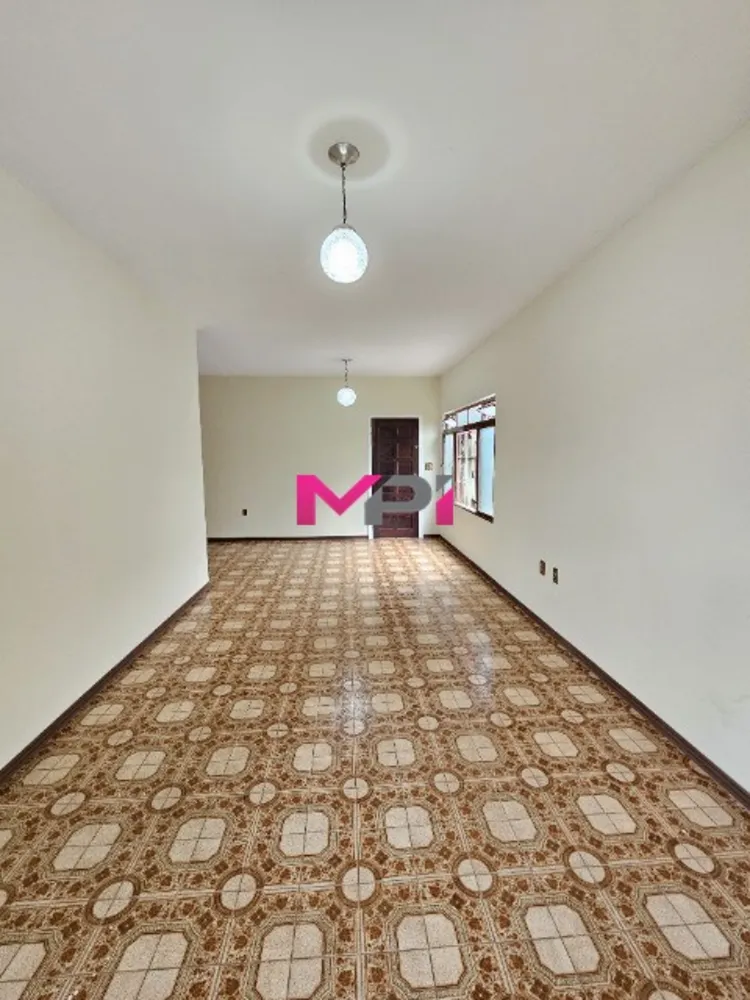 Casa, 5 quartos, 297 m² - Foto 2