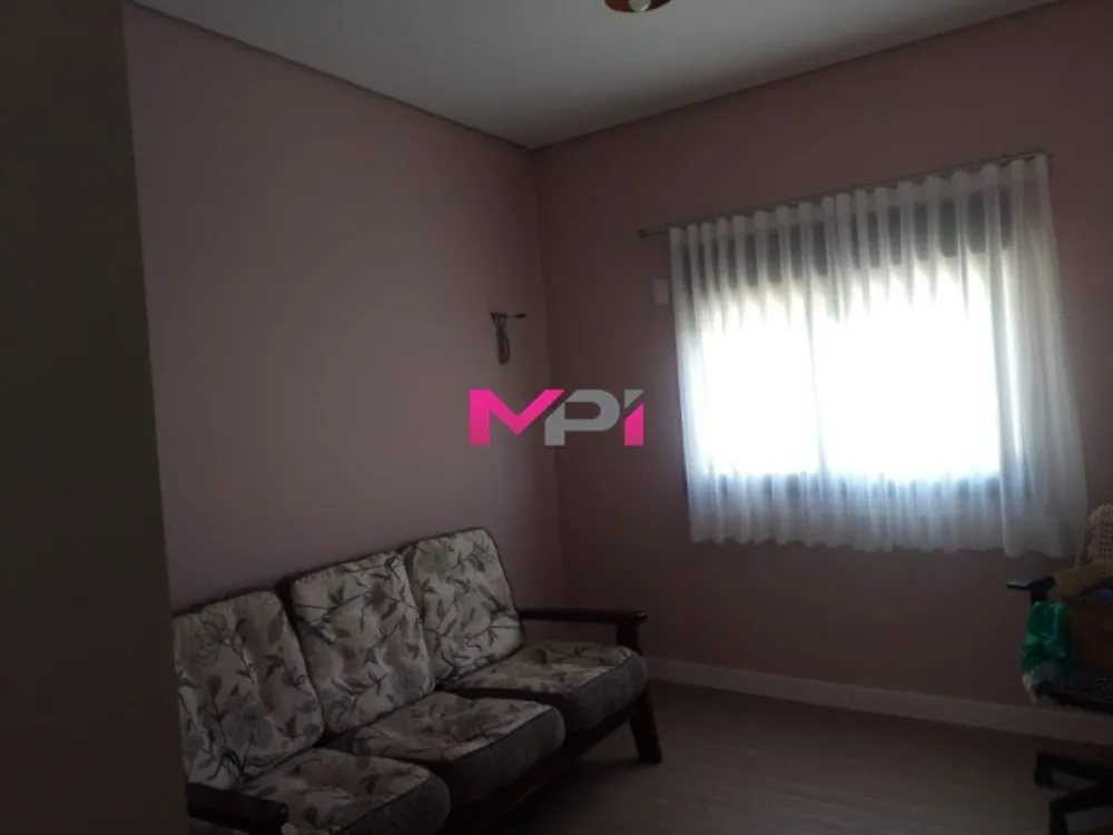 Casa, 3 quartos, 220 m² - Foto 1