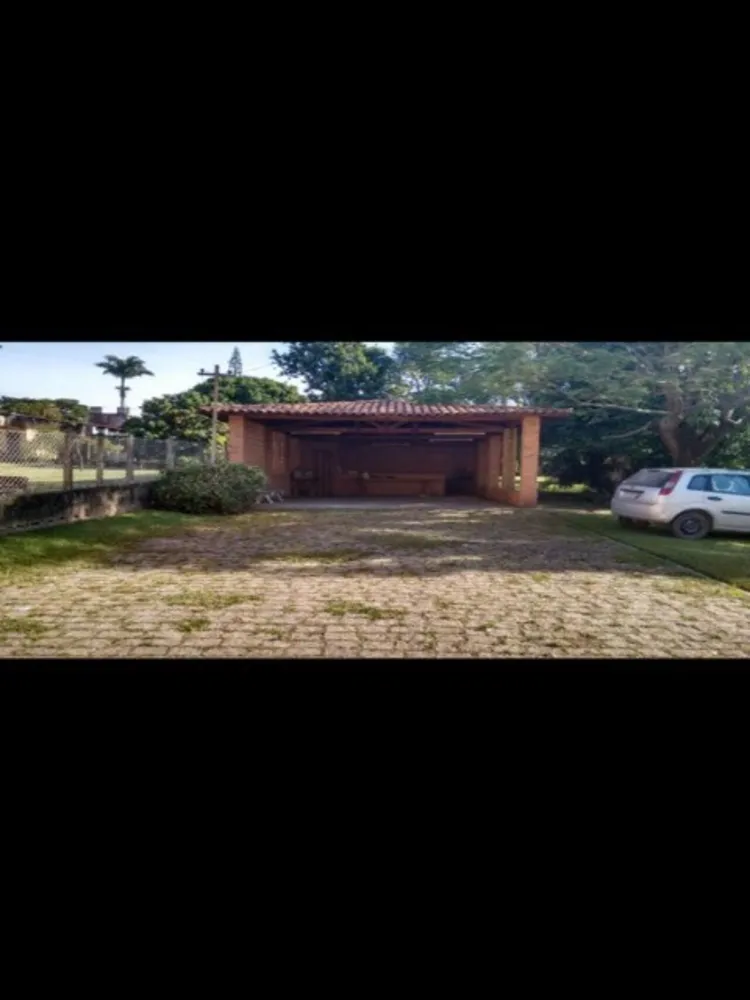 Chácara, 3 quartos, 1615 m² - Foto 1