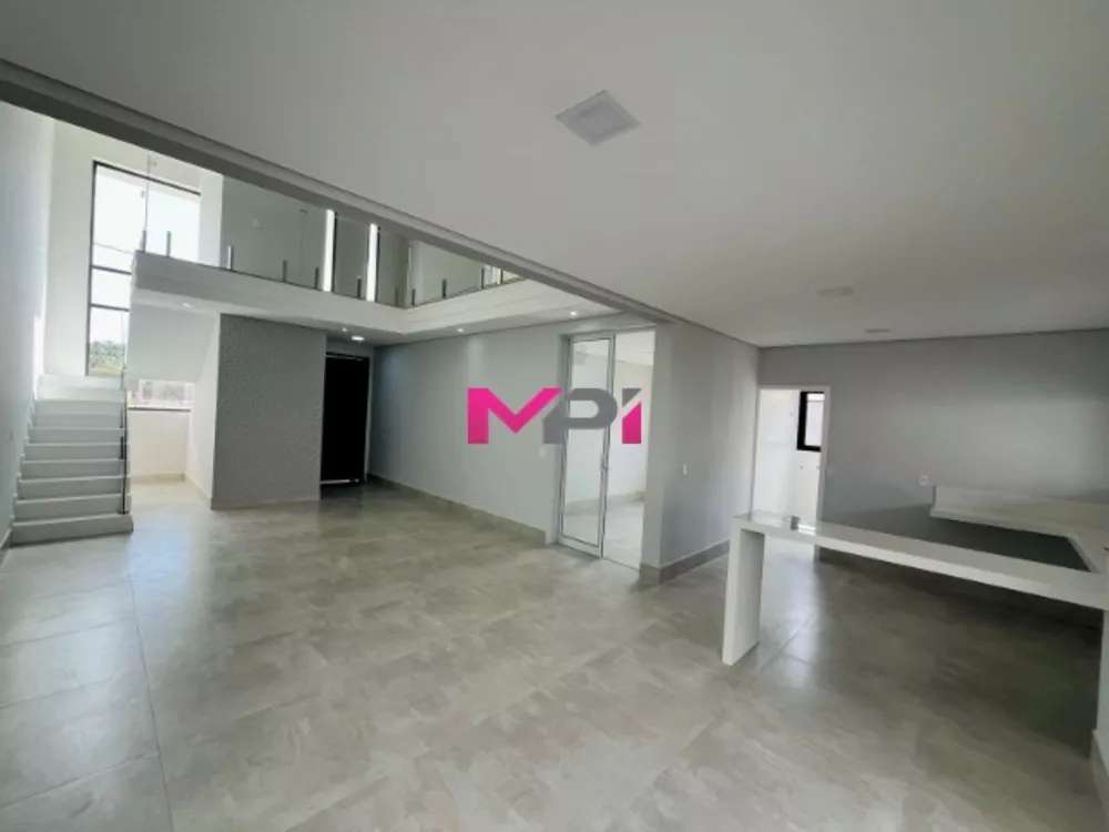 Casa de Condomínio à venda com 3 quartos, 238m² - Foto 4