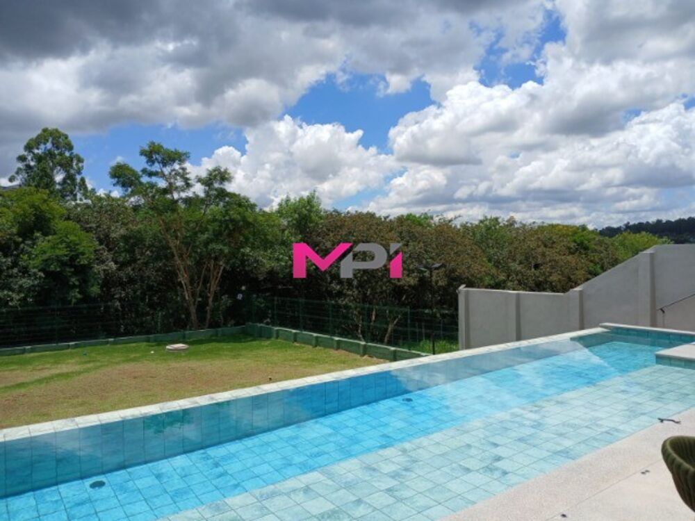 Casa de Condomínio à venda com 4 quartos, 310m² - Foto 1
