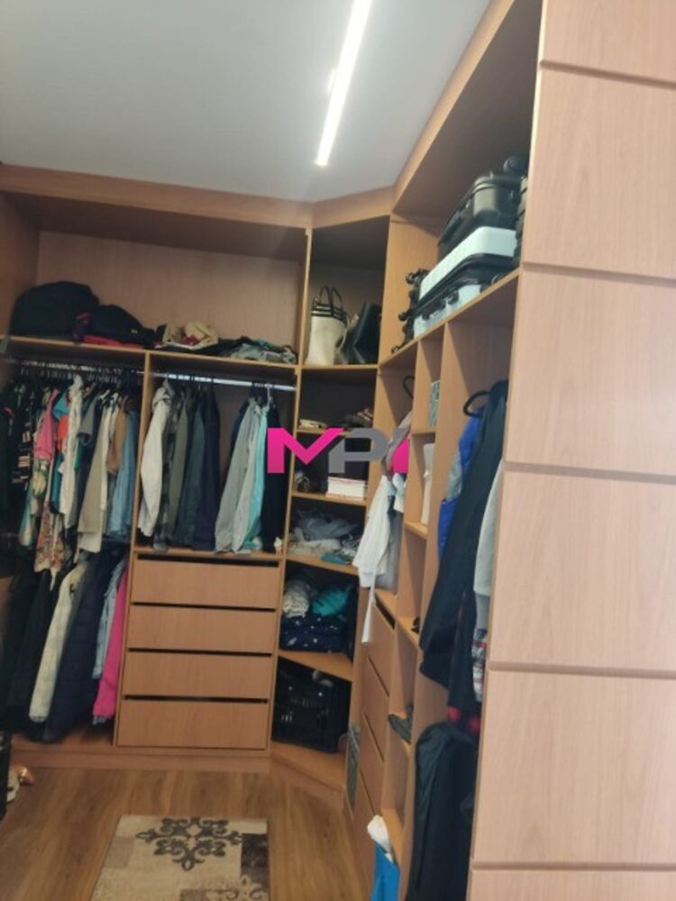 Casa de Condomínio à venda com 4 quartos, 310m² - Foto 9
