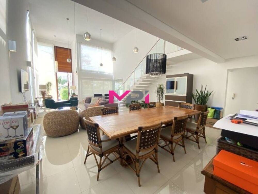 Casa de Condomínio à venda com 3 quartos, 500m² - Foto 12