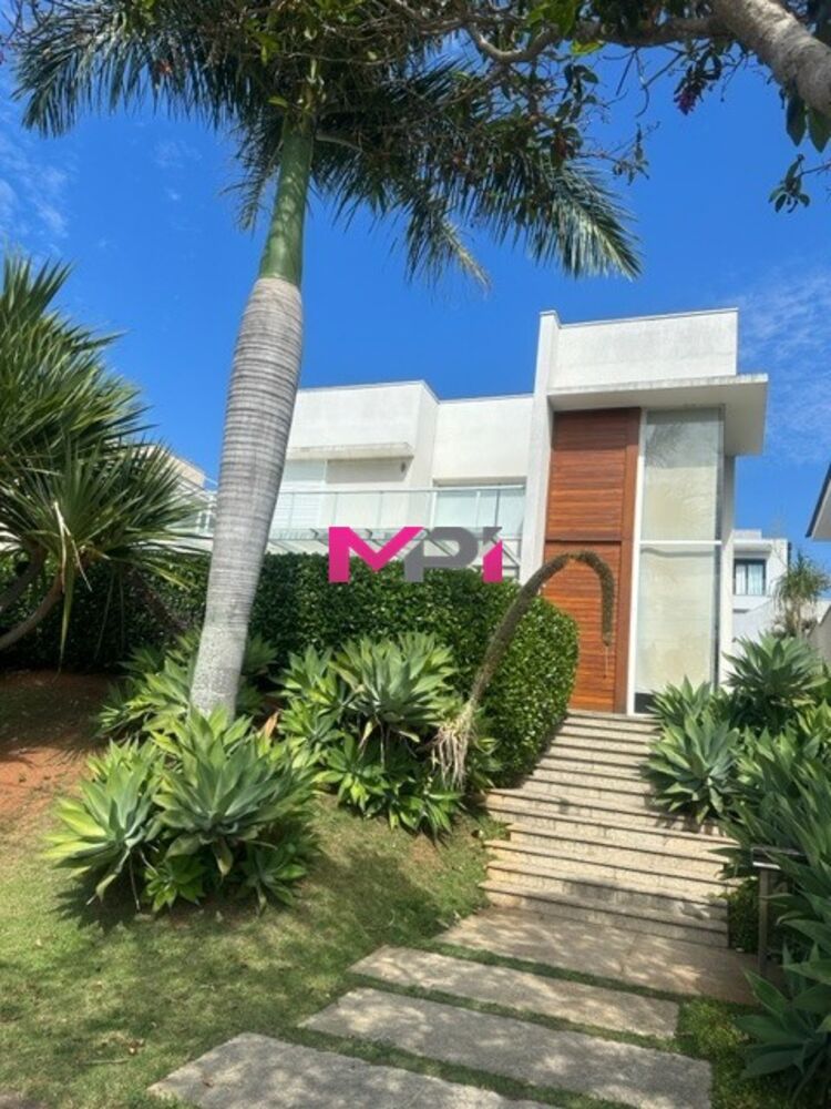 Casa de Condomínio à venda com 3 quartos, 500m² - Foto 1