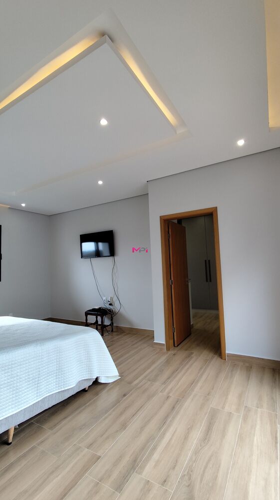 Casa à venda com 3 quartos, 340m² - Foto 18
