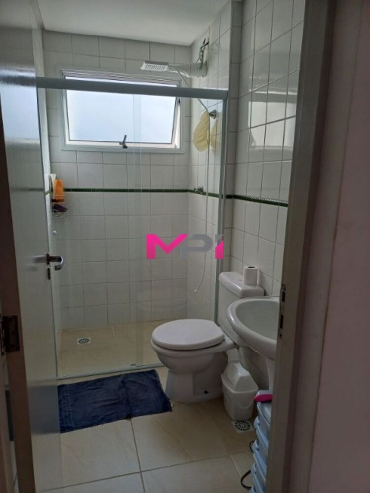 Apartamento à venda com 2 quartos, 77m² - Foto 3