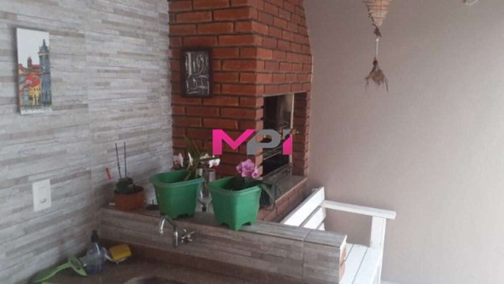 Sobrado à venda com 3 quartos, 180m² - Foto 4