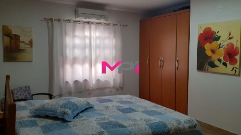 Sobrado à venda com 3 quartos, 180m² - Foto 2
