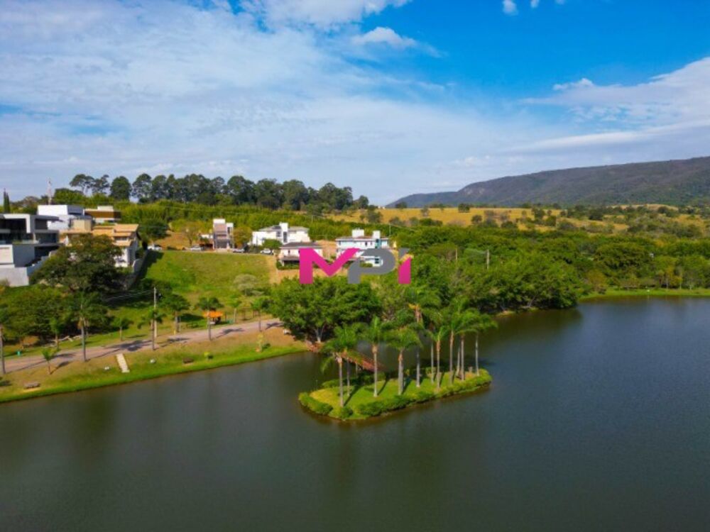 Casa de Condomínio à venda com 4 quartos, 243m² - Foto 14